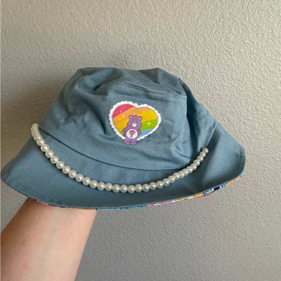 SHEIN Blue Bucket Hat with Bear and Pearl Detail - Picture 1 of 4